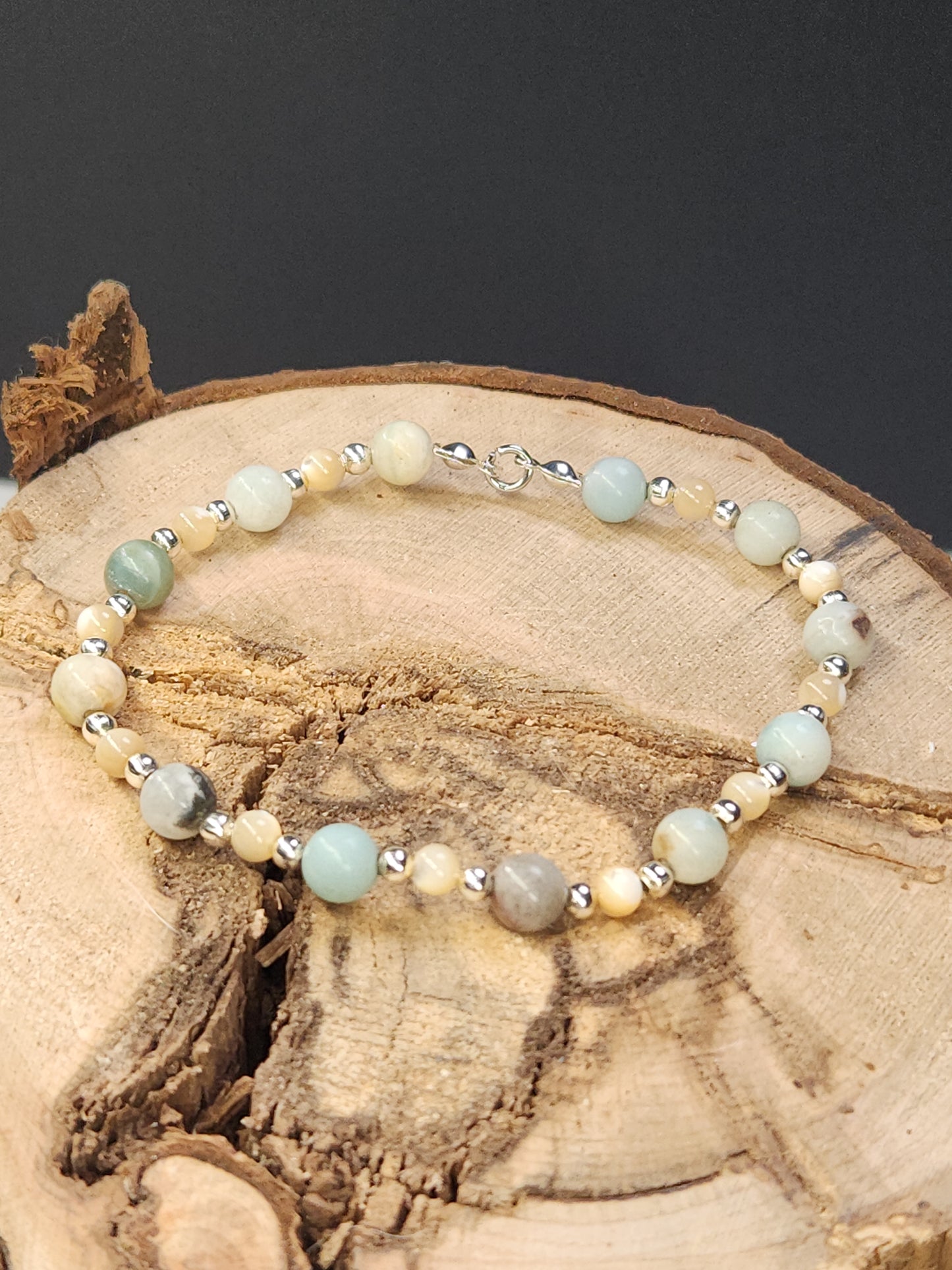 Caribbean Calcite and Shell Bead Stretch Bracelet BR11