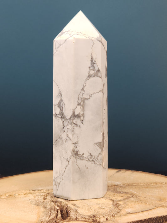 Howlite Tower HT-003S3-125