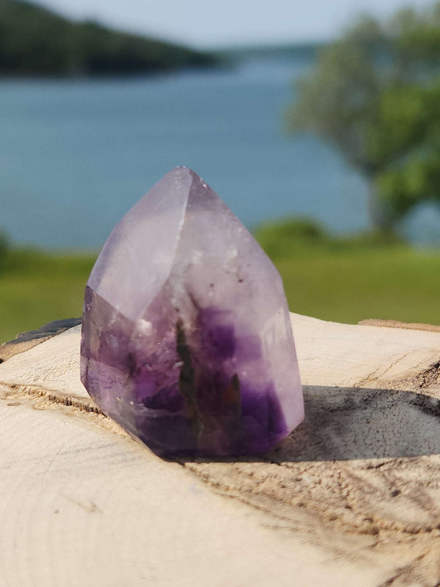 Amethyst Point AAP-007S-28-U3