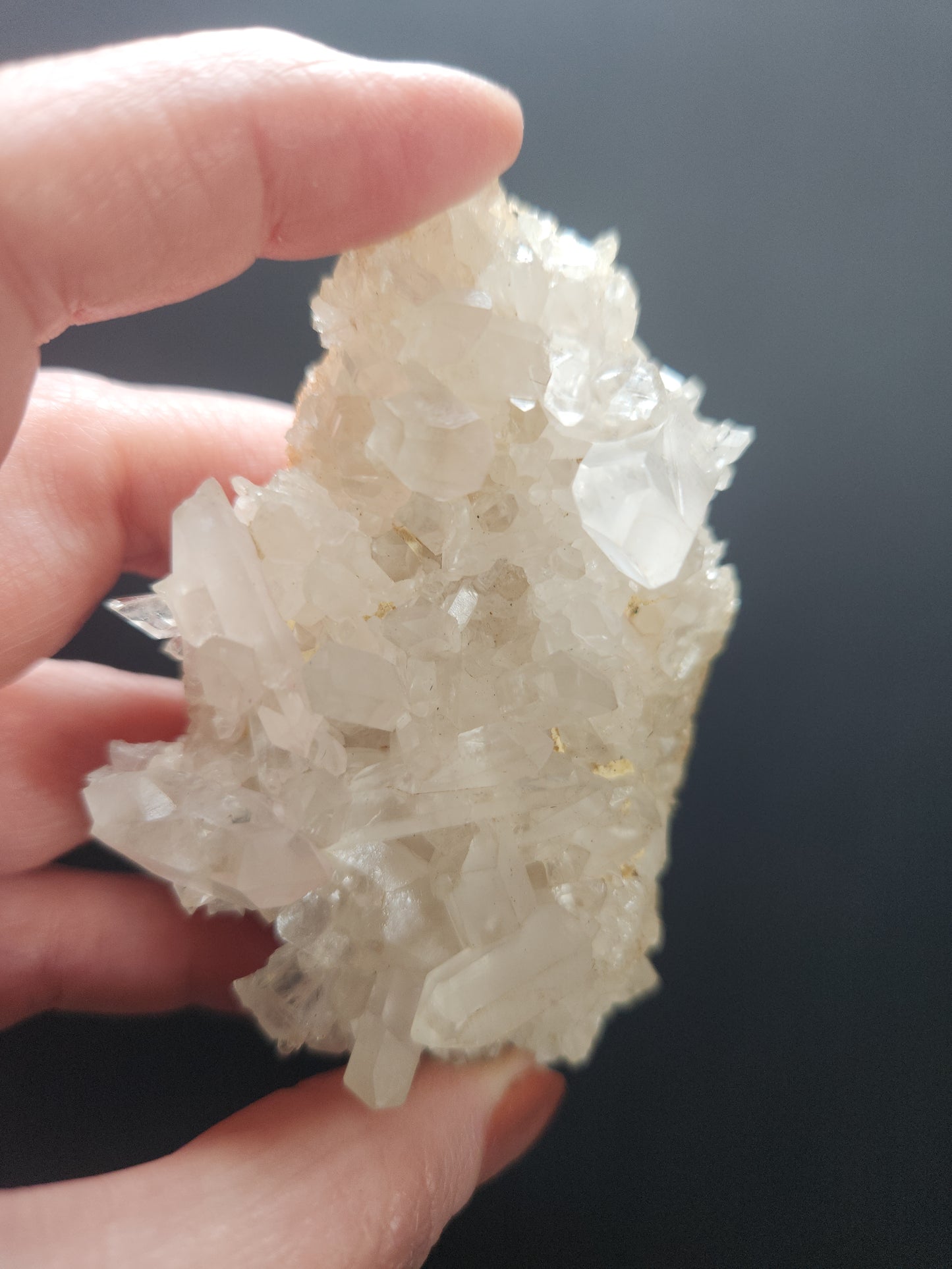 Clear Quartz Cluster 121g