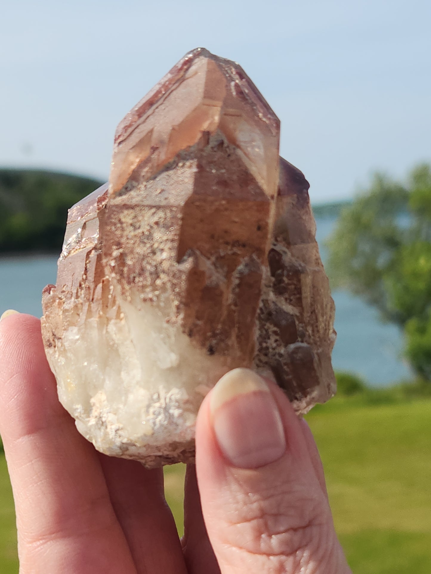Hematoid Quartz Point HQP-013S-159