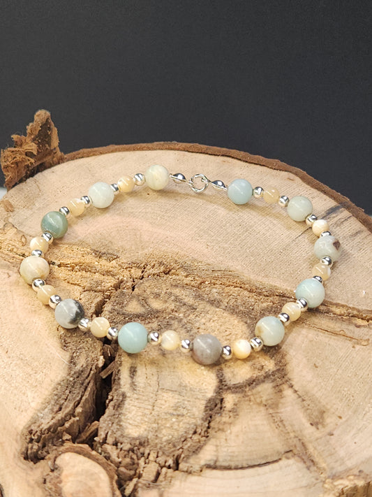 Caribbean Calcite and Shell Bead Stretch Bracelet BR11