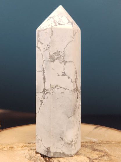 Howlite Tower HT-003S3-125