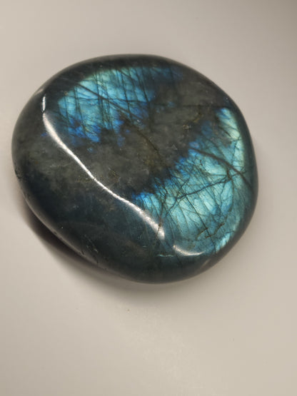 Labradorite Palmstone 128g