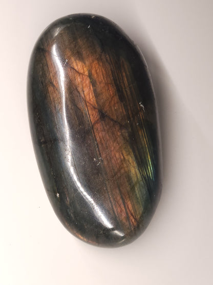 Labradorite Palmstone 96g