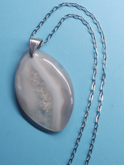 Lace Agate Necklace