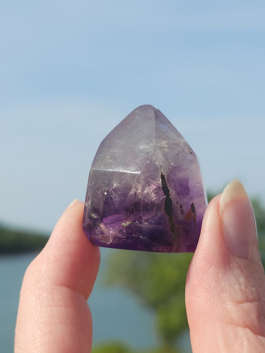 Amethyst Point AAP-007S-28-U3