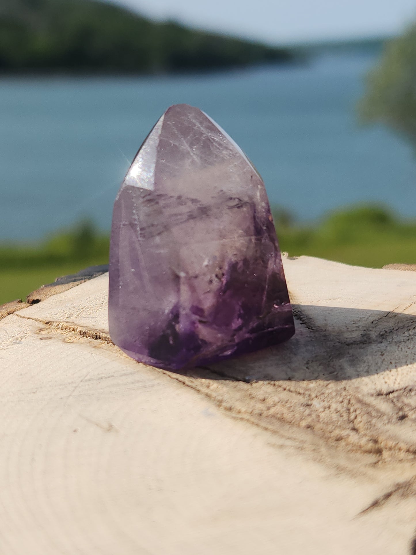 Amethyst Point AAP-007S-28-U3