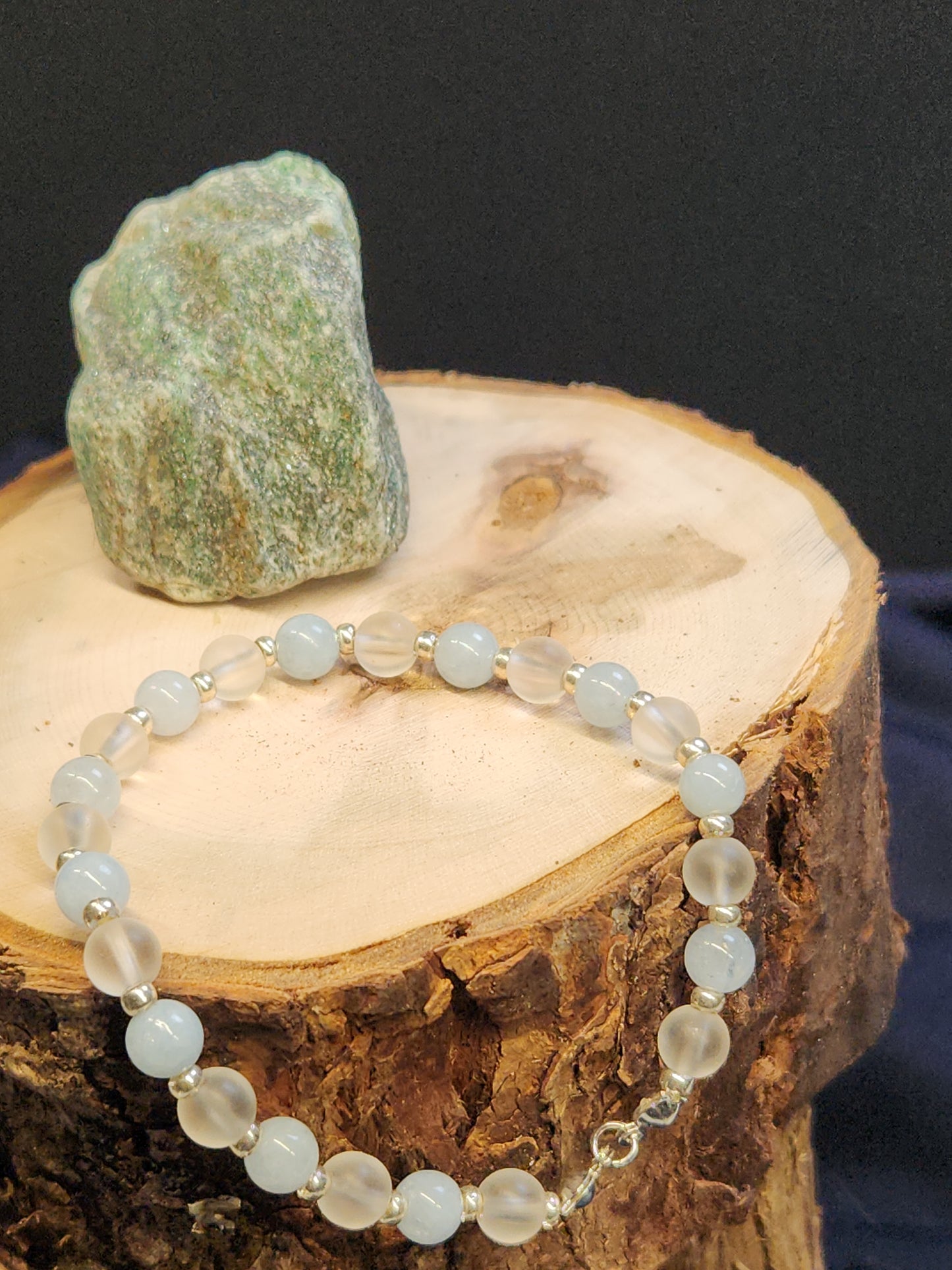 Sponge Quartz and Matte Quartz Bracelet with 6mm Beads BR-03S
