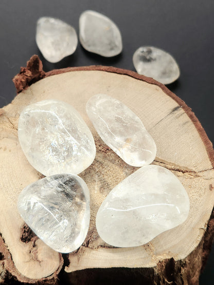 Clear Quartz Tumbles CQTU-INT