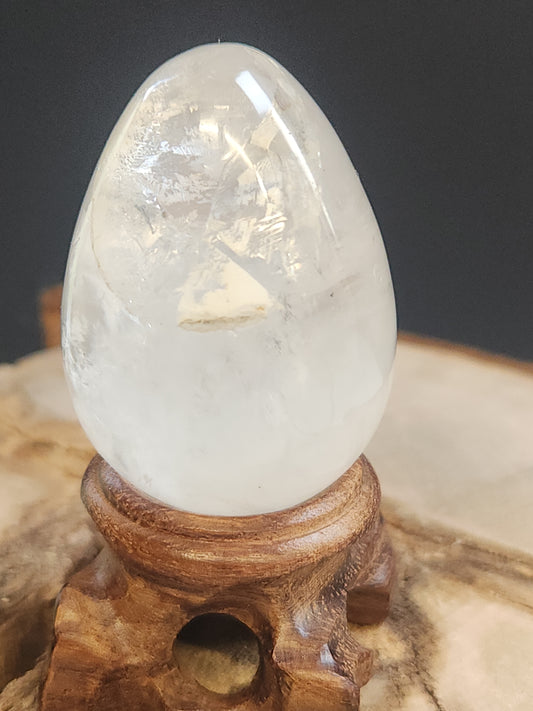 Clear Quartz Egg 69g