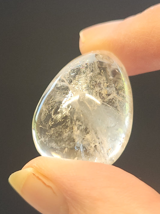 Clear Quartz Egg 82g