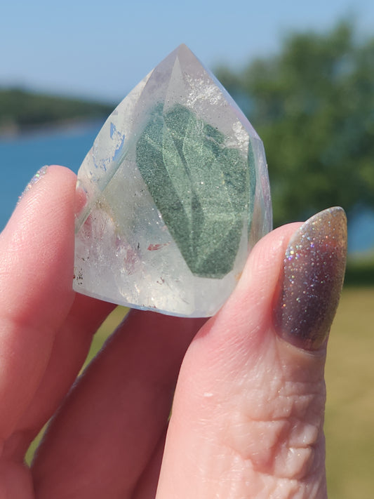 Chlorite Quartz Phantom Point 41g
