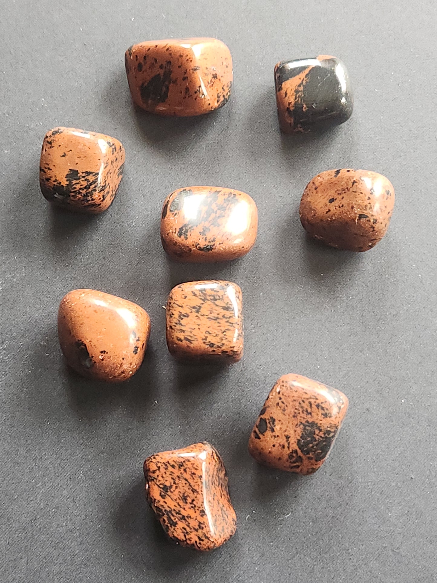 Mahogany Obsidian Tumbles MOTU-INT